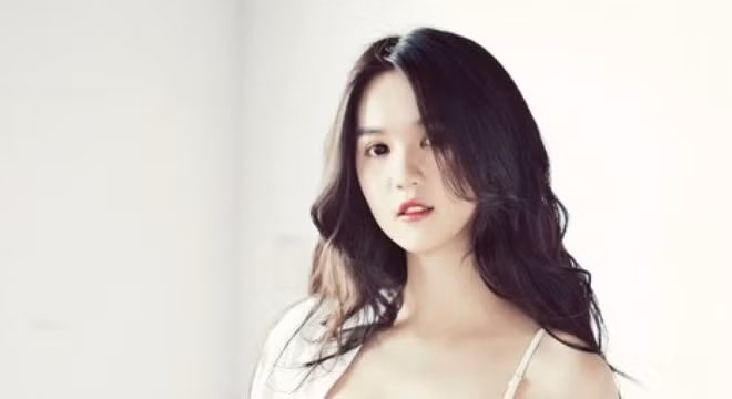 Ngọc Trinh và con đường từ nhân viên bida đến “Nữ hoàng nội y” - Ảnh 4 Ngọc Trinh và con đường từ nhân viên bida đến “Nữ hoàng nội y” - Ảnh 4