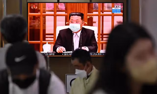 Lãnh đạo Kim Jong-un trên truyền hình.