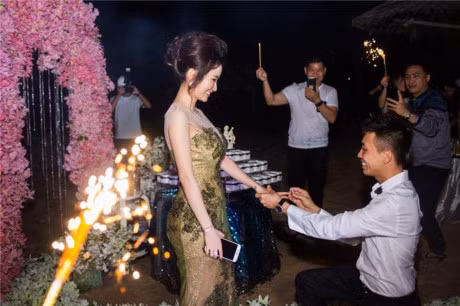 Minh Nhua tiet lo sinh nhat xa hoa voi su gop mat cua Cuong Do La - Anh 5