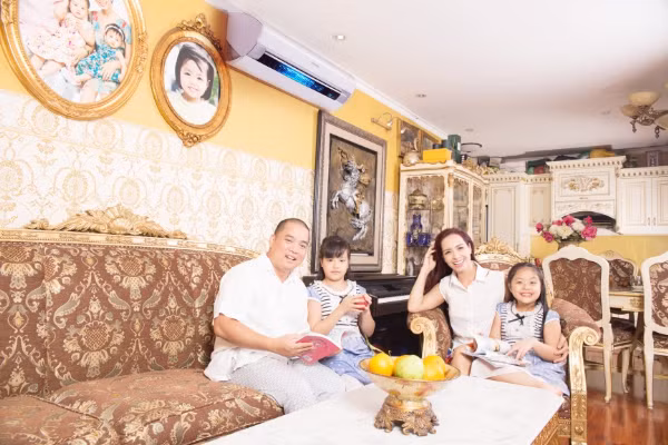 Với Thúy Hạnh, tổ ấm không thể thiếu bàn tay vun vén của người phụ nữ.
