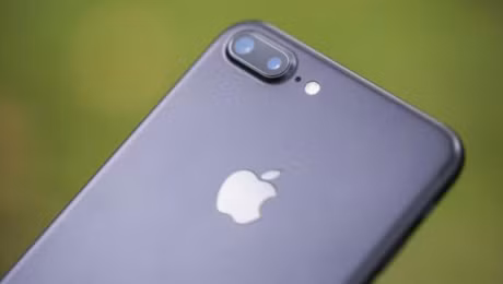 iPhone 8 se su dung cong nghe 