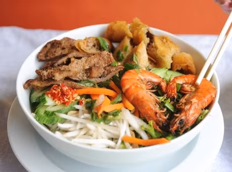 Cac mon bun nguoi cho ngay nang gat - Anh 8