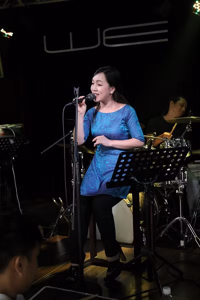 Quang Linh hoi ha di tap nhac - Anh 4