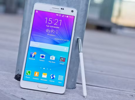 Singapore Airlines cam hanh khach su dung Samsung Galaxy Note7 tren may bay - Anh 2