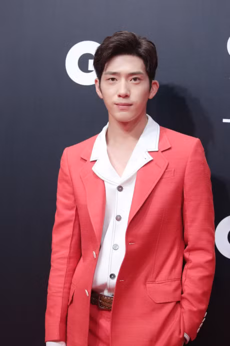 Dan nam than Hoa ngu quyet liet 