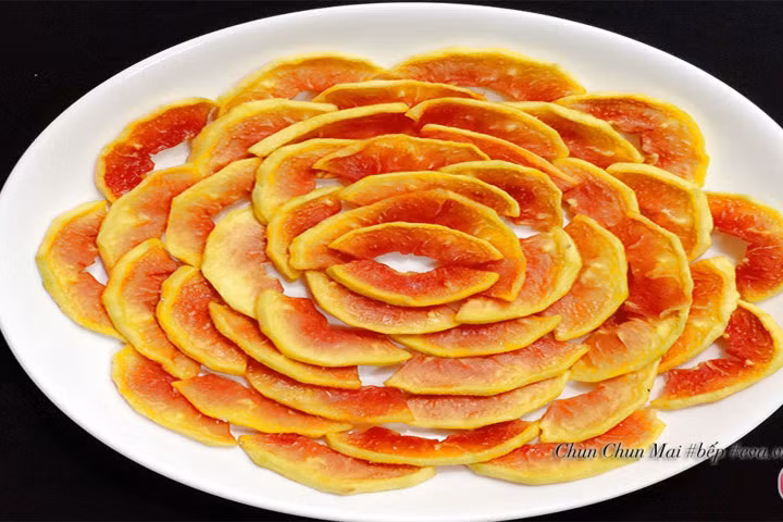 Mứt đu đủ sấy vị chanh leo dẻo thơm đón Tết