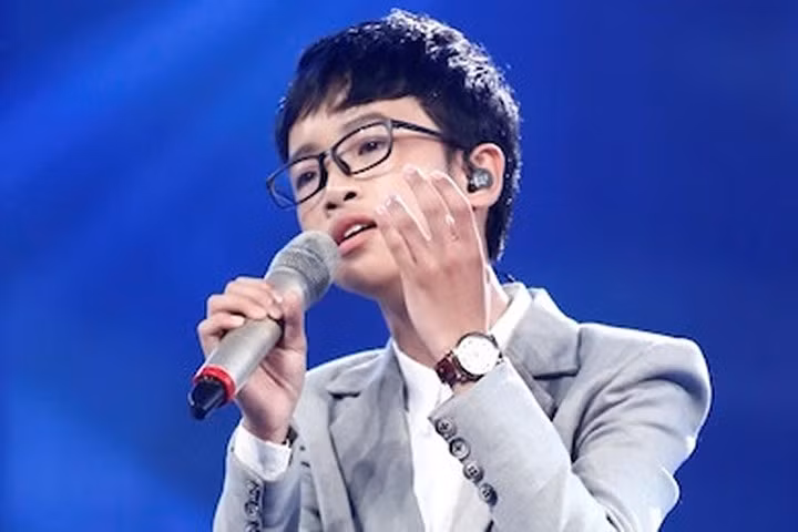 "Hoàng tử bolero" của Idol Kids khiến giám khảo dựng tóc gáy