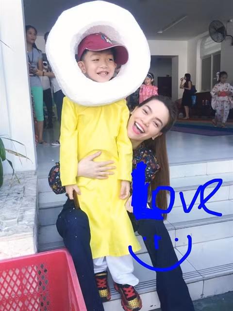 Cường đô la níu kéo, Hà Hồ dứt tình? Cuong do la niu keo, Ha Ho dut tinh?