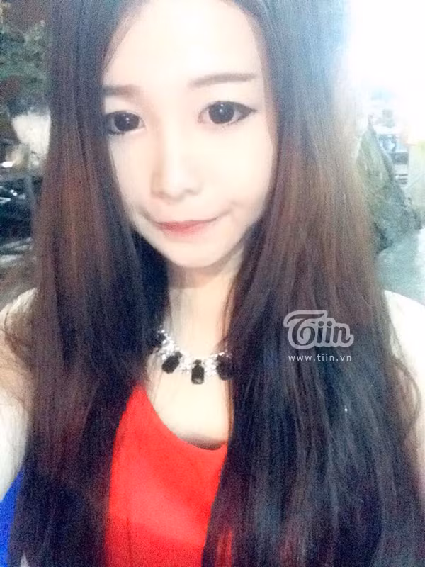 Nữ sinh Đồng Tháp nổi như cồn nhờ gương mặt giống búp bê