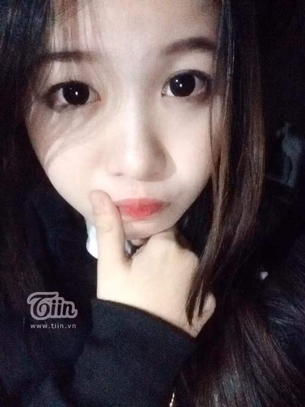 Nữ sinh Đồng Tháp nổi như cồn nhờ gương mặt giống búp bê
