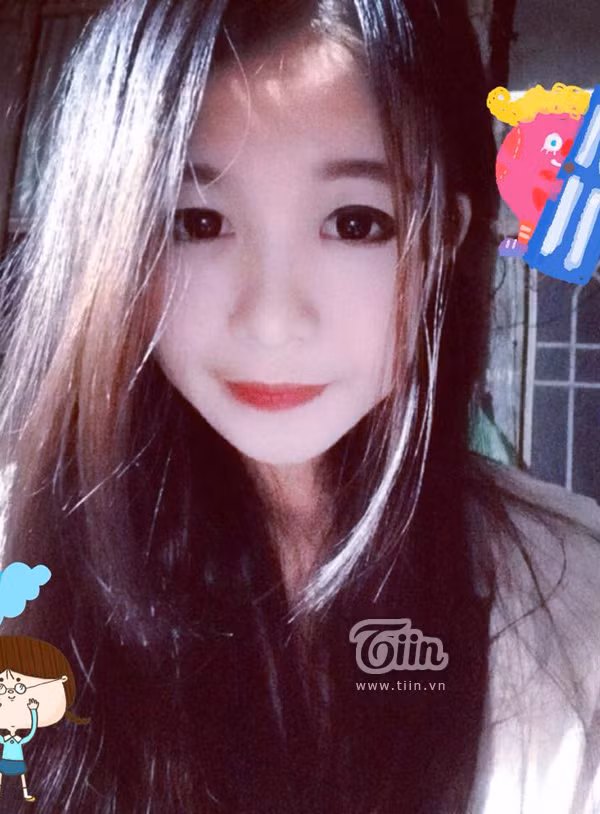Nữ sinh Đồng Tháp nổi như cồn nhờ gương mặt giống búp bê