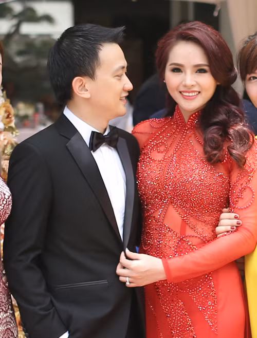Hoa khôi Thể thao Lại Hương Thảo rạng rỡ trong lễ ăn hỏi ảnh 8