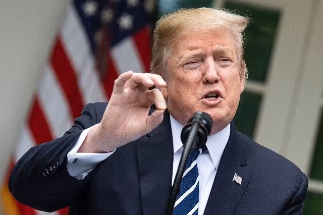 TT Trump phản ứng khác lạ khi căn cứ Mỹ bị Iran dội tên lửa