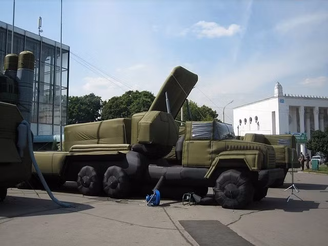  Hệ thống S-300 bơm hơi. 