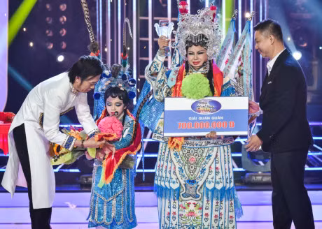 Khan gia tiec vi Nha Thy de hut giai thuong 700 trieu dong - Anh 10