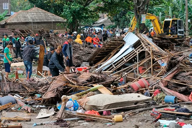 Cận cảnh thảm họa sóng thần Indonesia