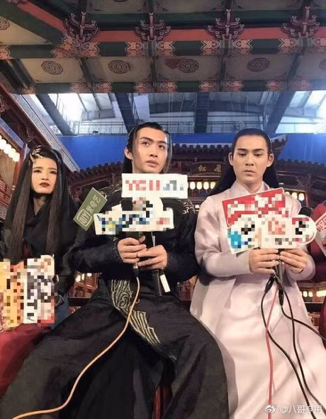 Chau Du Dan lo anh xuong sac, gia nua nhu ong chu ben my nu Tan Cuong - Anh 4