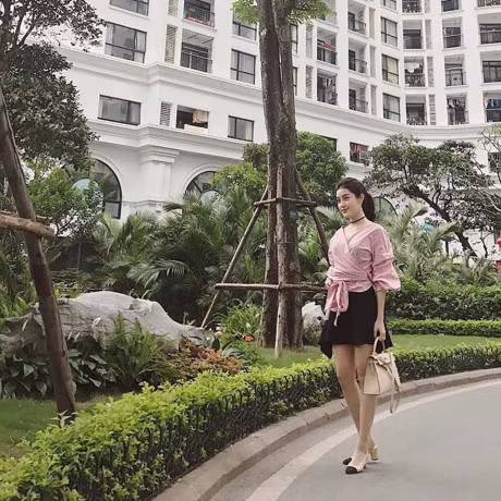 Huyen My cu the nay thi bao sao fan 