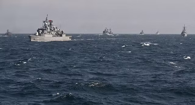 Tàu của NATO trong một lần tập trận ở Biển Đen.