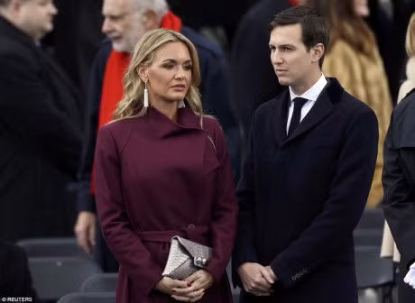 Hau due ong Trump xuat hien 