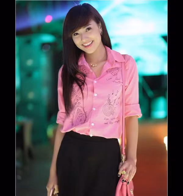 Hình ảnh: Những hot girl sở hữu nét duyên má lúm 