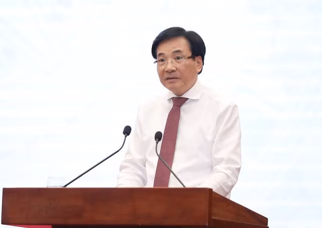 Bộ trưởng, Chủ nhiệm VPCP Trần Văn Sơn chủ trì họp báo Chính phủ thường kỳ tháng 7 - Ảnh: VGP/Nhật Bắc.