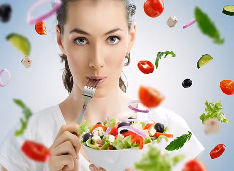 Chế độ ăn uống cũng ảnh hưởng tới nhịp sinh học của cơ thể. Ảnh minh họa