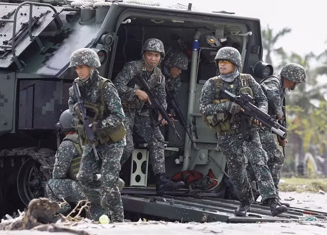Thủy quân lục chiến Philippines tập trận với những chiếc AAV mới.