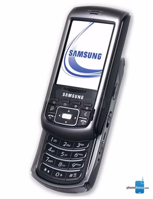 Samsung SGH-i750: tương tự chiếc SGH-D720 nhưng nó lớn hơn so với chiếc D720 .Và quan trọng hơn, nó không sử dụng nền tảng Symbian mà là Windows Mobile 2003 SE PocketPC. Thiết bị được trang bị một bộ vi xử lý 416 MHz Intel, màn hình hiển thị 2,6 inch QVGA, 2MP camera phía sau và hỗ trợ thẻ nhớ microSD.