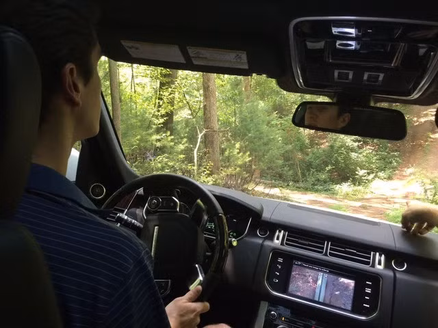4 mẹo lái xe cho dân Off - road ảnh 1
