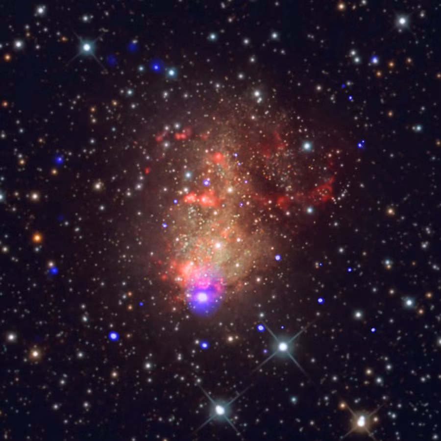Dải ngân hà Starburst IC 10, cách Trái đất 2,2 triệu năm ánh sáng. Dải ngân hà Starburst IC 10, cách Trái đất 2,2 triệu năm ánh sáng.