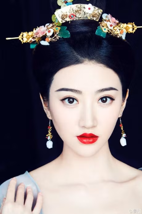 Ngam nhan sac my nhan co trang duoc khen dep hon ca Pham Bang Bang - Anh 23