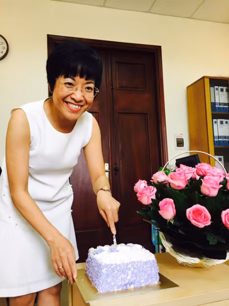 Bat ngo hinh anh cua MC Thao Van 20 nam truoc - Anh 8