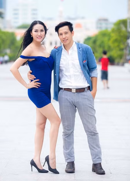 Phi Thanh Van hon nhien voi vay ao tao bao