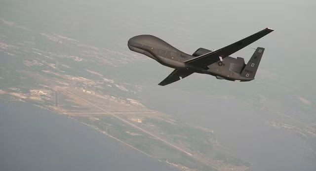Máy bay RQ-4 Global Hawk 