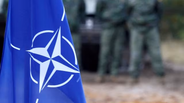 Cờ NATO.