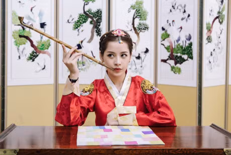 Chi Pu dien hanbok qua xinh dep so voi cac co gai Han Quoc - Anh 8