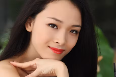 Hoa hau Truong Ho Phuong Nga va cai gia phai tra cho 