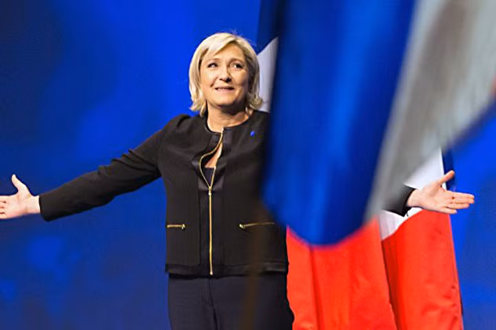 Ứng viên Tổng thống Pháp Le Pen: EU đang "hấp hối"
