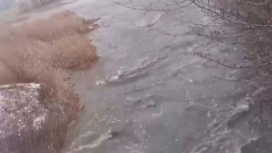 Dân quân Ukraine cho nổ một con đập ở Bakhmut.