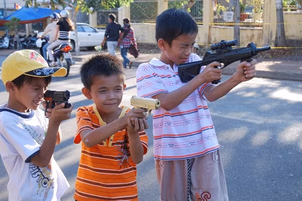 14 loại đồ chơi Trung thu không nên mua cho trẻ