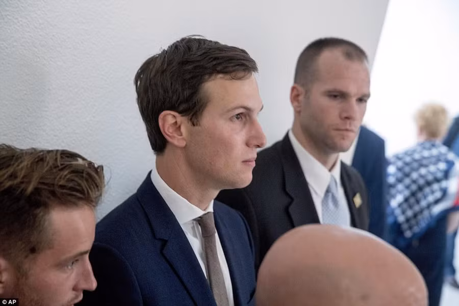 Con rể Tổng thống Jared Kushner cũng có mặt tại lễ tưởng niểm