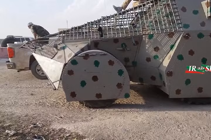 Xem xe bọc thép tự chế siêu dị của ISIS tại Iraq