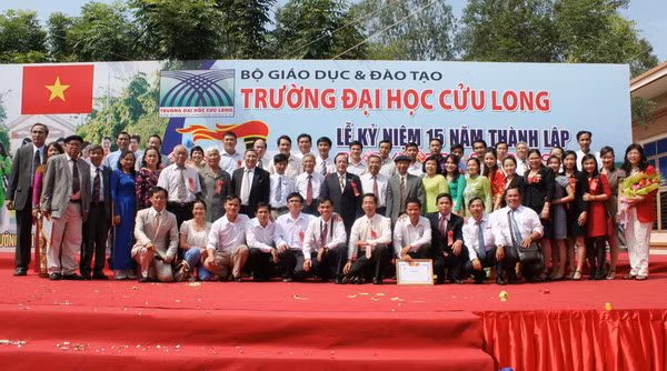 ĐH Cửu Long 15 năm hình thành và phát triển