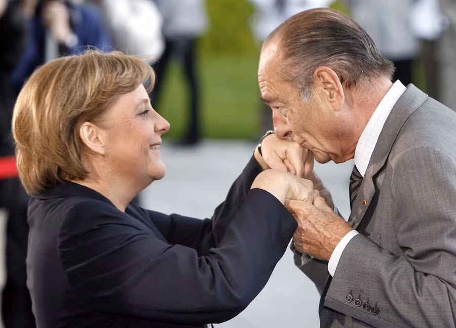Thủ tướng Đức Merkel và cố TT Pháp Chirac.
