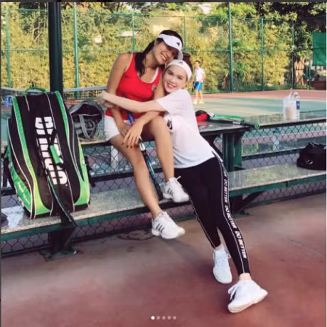 Vong eo 56 mang van may toi Ngoc Trinh? - Anh 1