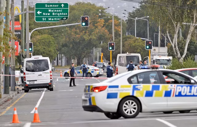 Lực lượng cảnh sát có mặt tại hiện trường vụ xả súng tại New Zealand.