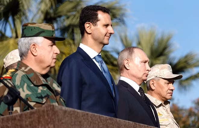 Tổng thống Assad và Tổng thống Putin (giữa)