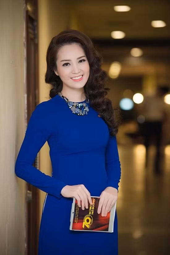 Á hậu Thụy Vân, MC, sao Việt, hoa hậu, vietnamnet