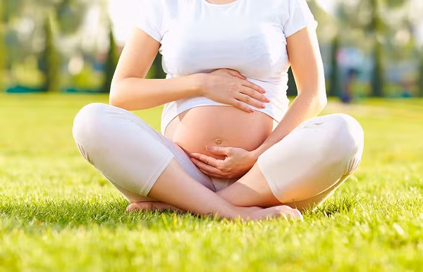 Ngộ nghĩnh khi con chơi trò chơi kích thích giác quan ảnh 1